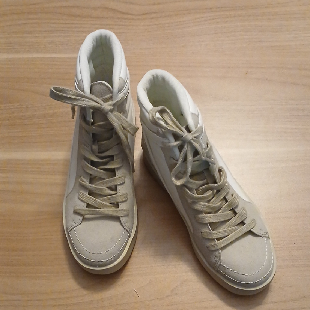 Retro "High-Top" Sneakers in Size 7 (NWT)